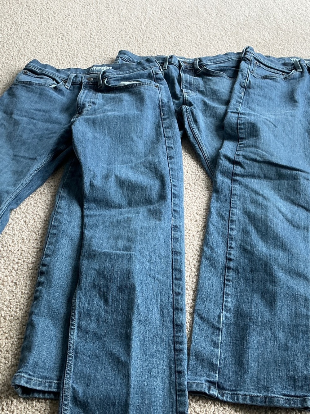 Wrangler Men's Relaxed Jeans - Blue Denim